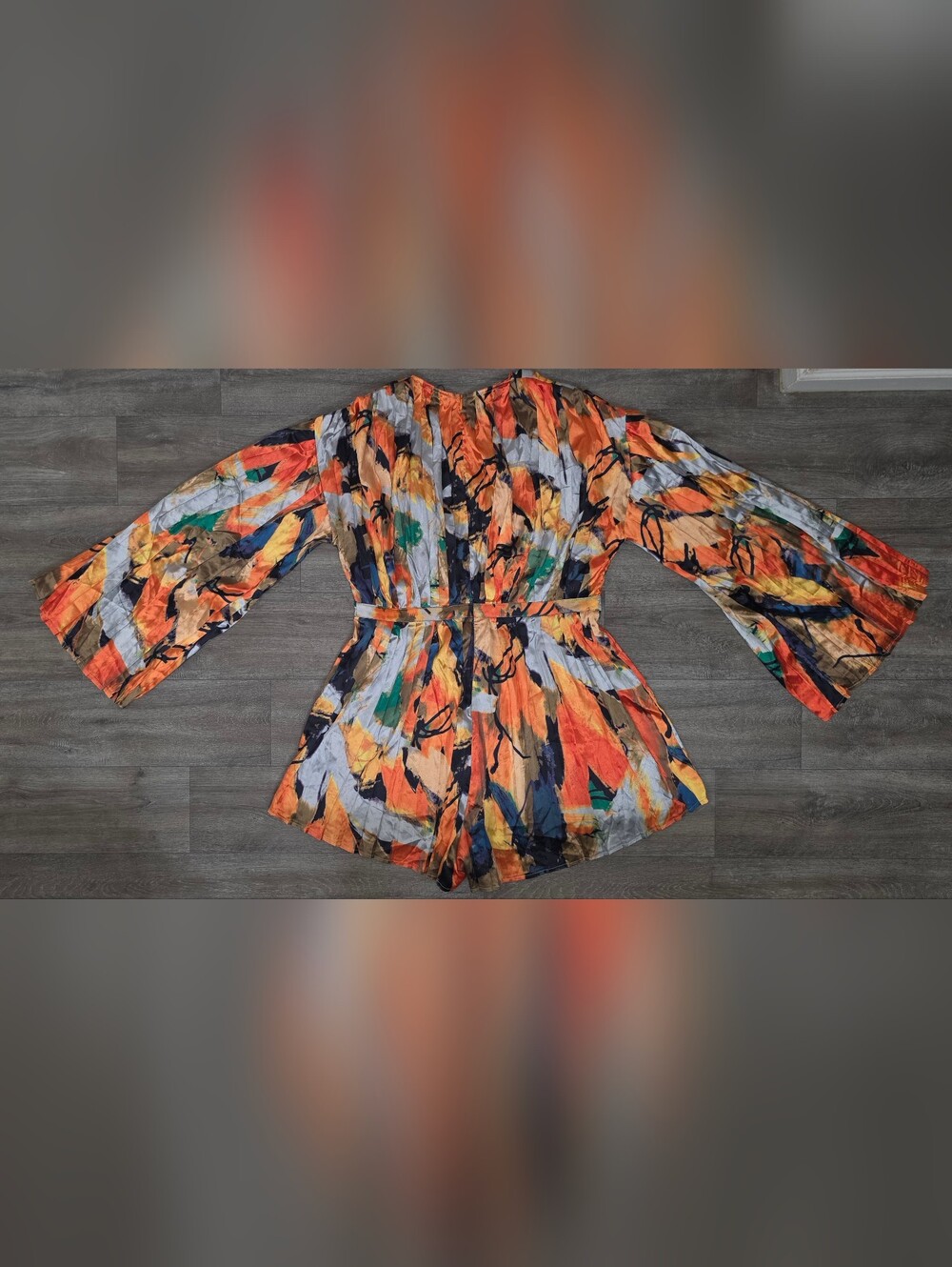 PrettyLittleThing Multicolored V-Neck Pleated Romper-Size 10 *NWT* - Picture 6 of 7
